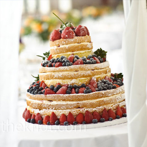 Torta de boda con fresas