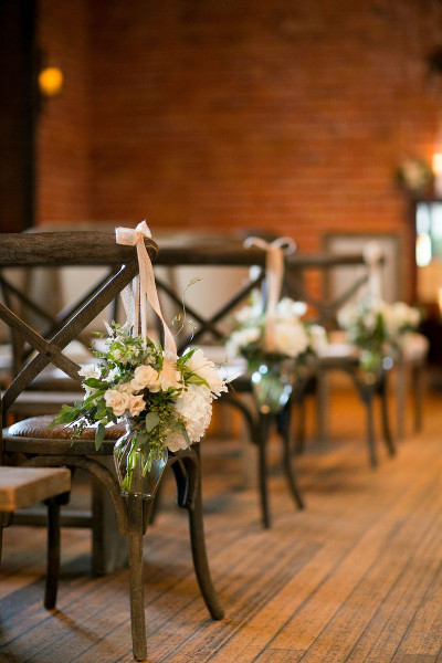 sillas cross para bodas y eventos la caleñita