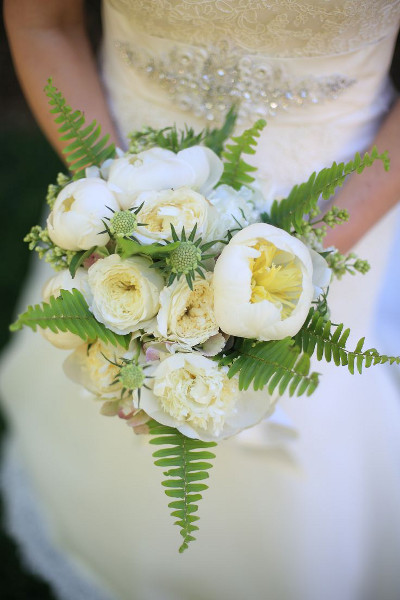 decoracion y arreglos florales con helechos en bodas indigo bodas cali
