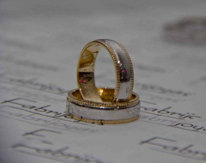 anillos de compromiso y argollas de matrimonio fabrijoyas