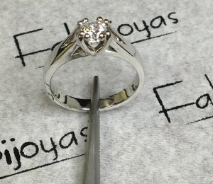 anillos de compromiso y argollas de matrimonio fabrijoyas