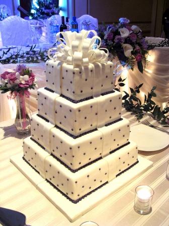tortas de boda decorada con lunares