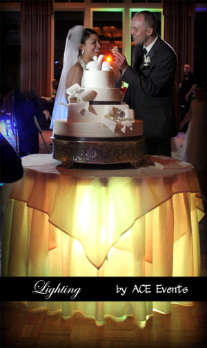 mesas de tortas de bodas iluminadas con luces de led 