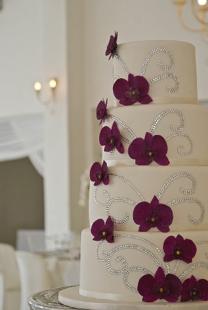 tendencias en bodas 2013 tortas vintage con decoraciones de apliques de cristales