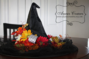 decoracion con sombrero de bruja para halloween