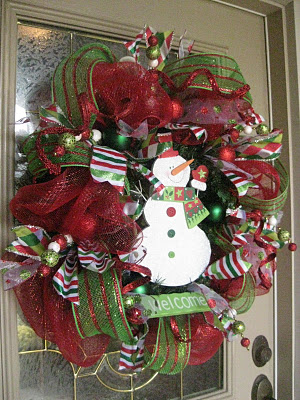 corona de navidad de malla decorativa